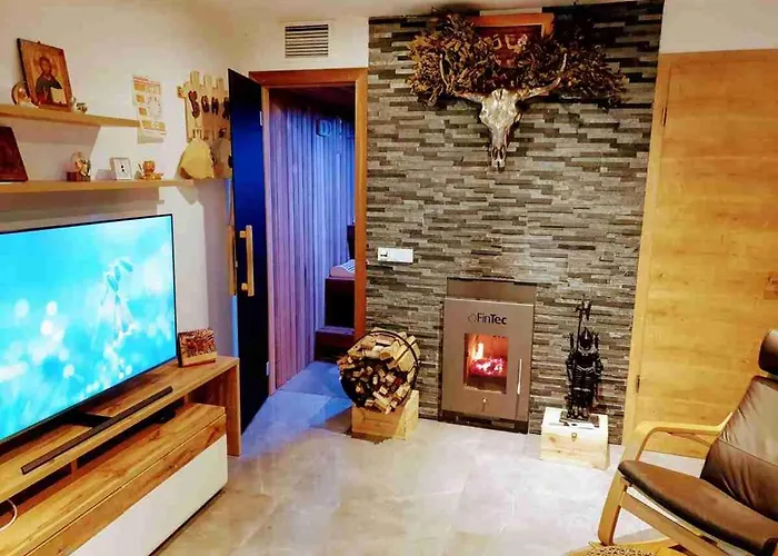 3 Z Moderne Wellnesswohnung - Sauna, Kamin, Parkplaetze 65M2 Bis 6 Per